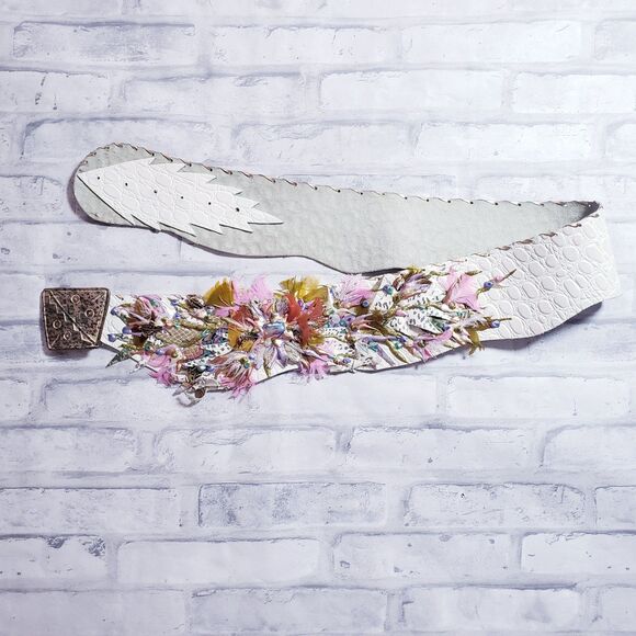 It's A Jungle | White Leather Vintage Belt - Picture 4 of 6